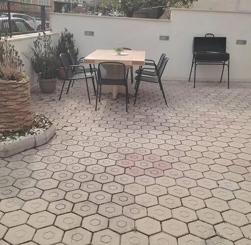 Dora-100m From The Apartment Makarska